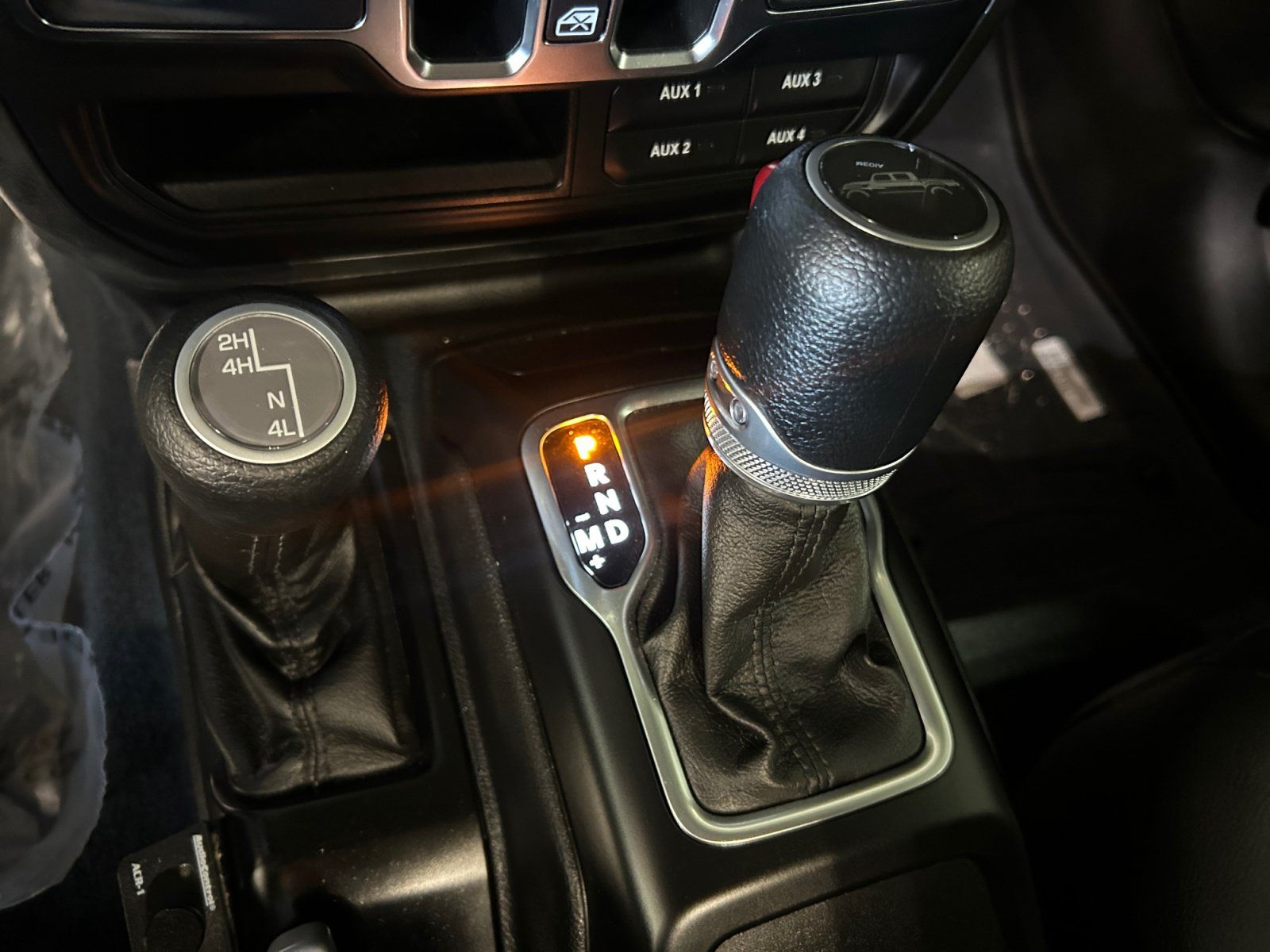 Used 2022 Jeep Gladiator Sport AWD/4WD image 22