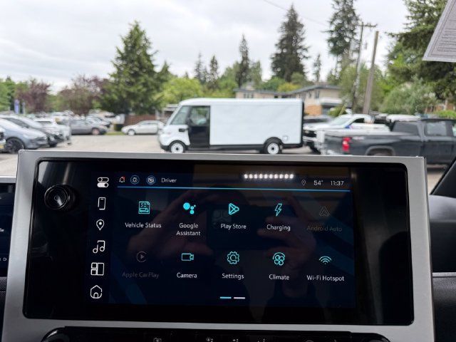 Used 2024 Chevrolet Brightdrop 400 w/ Commercial Equipment Package AWD/4WD image 15