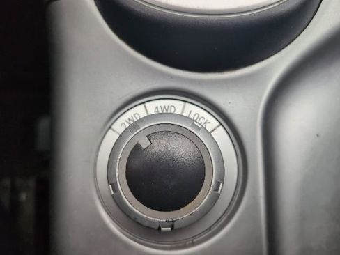 Used 2012 Mitsubishi Outlander SE AWD/4WD image 22