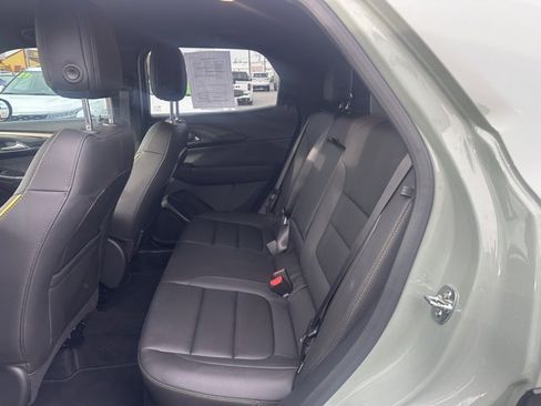 Used 2025 Chevrolet TrailBlazer ACTIV w/ Convenience Package image 18