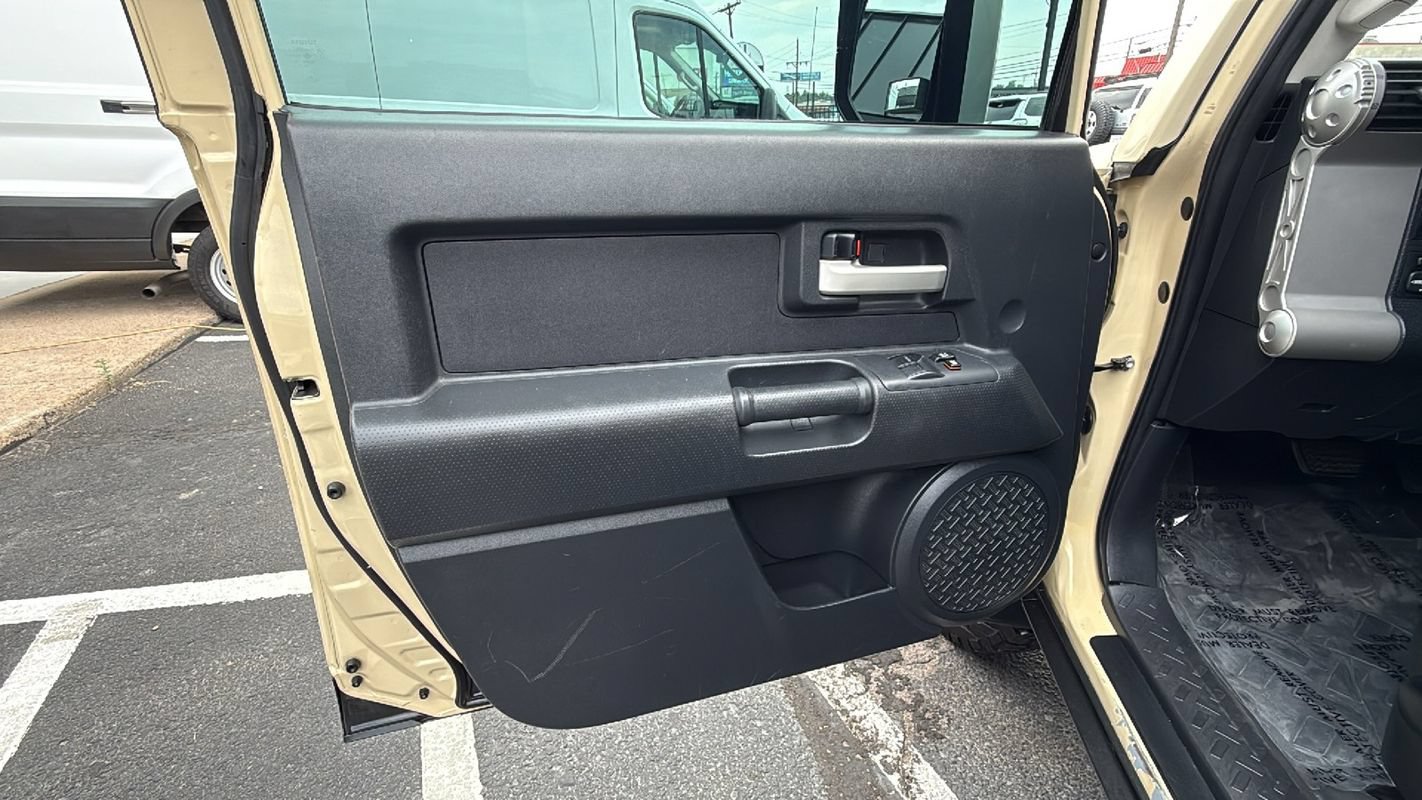 Used 2008 Toyota FJ Cruiser 4WD image 9