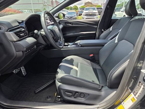 Certified 2025 Toyota Camry SE w/ Multimedia Upgrade Package FWD image 5