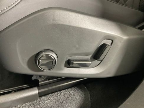 New 2026 Volvo XC90 B6 Plus w/ Protection Package Premier image 29