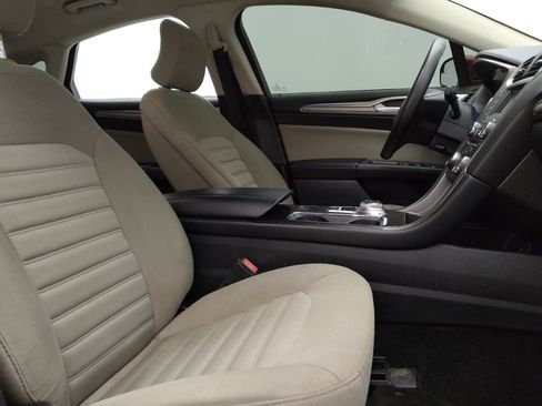 Used 2017 Ford Fusion S image 21