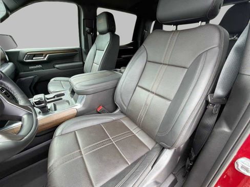 Used 2023 Chevrolet Silverado 1500 High Country w/ High Country Premium Package AWD/4WD image 18