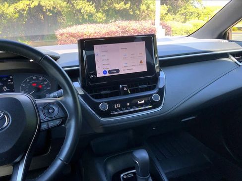 Used 2023 Toyota Corolla SE image 7