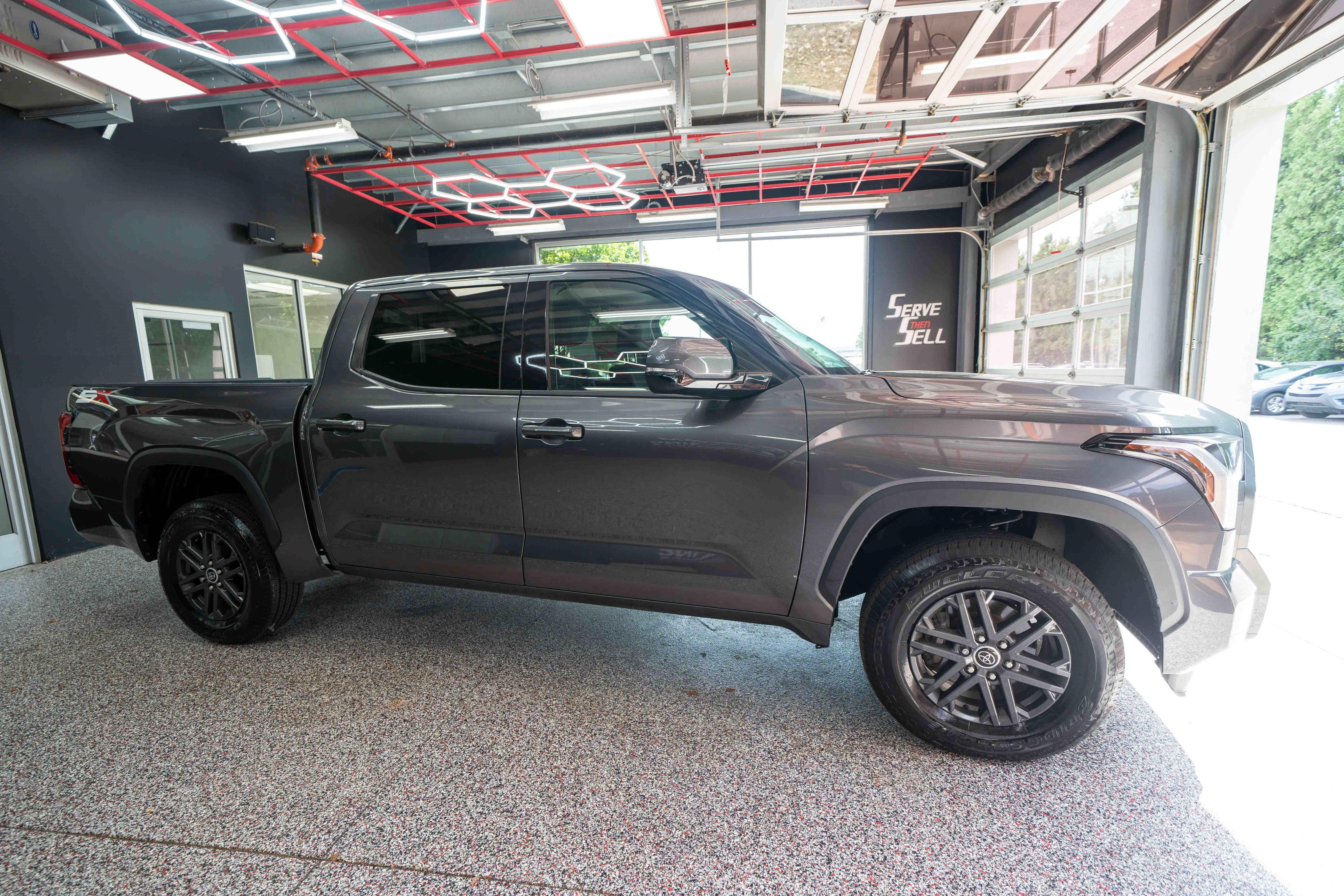 Used 2023 Toyota Tundra SR5 w/ SR5 Convenience Package AWD/4WD image 5