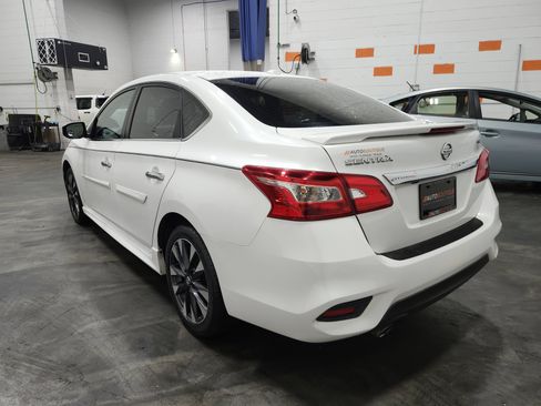 Used 2017 Nissan Sentra SR w/ Driver's Assist Package FWD image 15