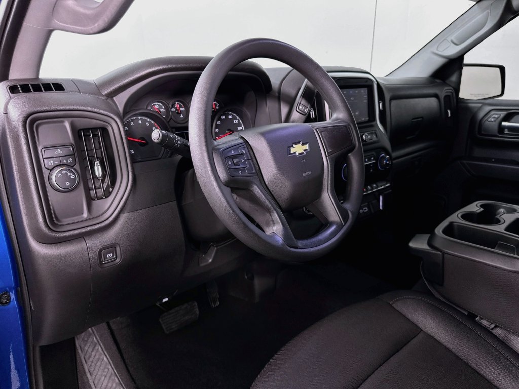 Used 2024 Chevrolet Silverado 1500 Custom RWD image 9