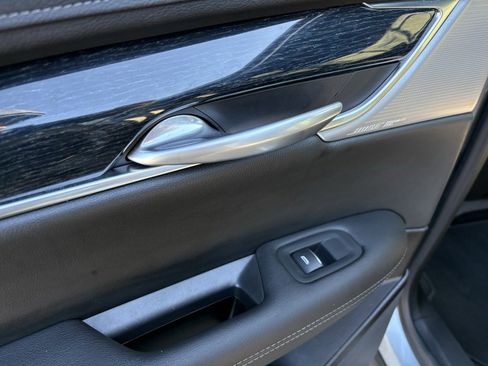 Used 2025 Cadillac XT5 Premium Luxury image 29