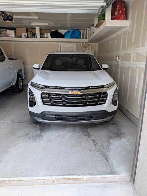 Used 2026 Chevrolet Equinox LT w/ Convenience Package II FWD image 1