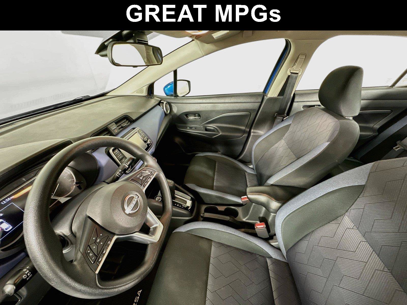 Used 2024 Nissan Versa SV FWD image 5