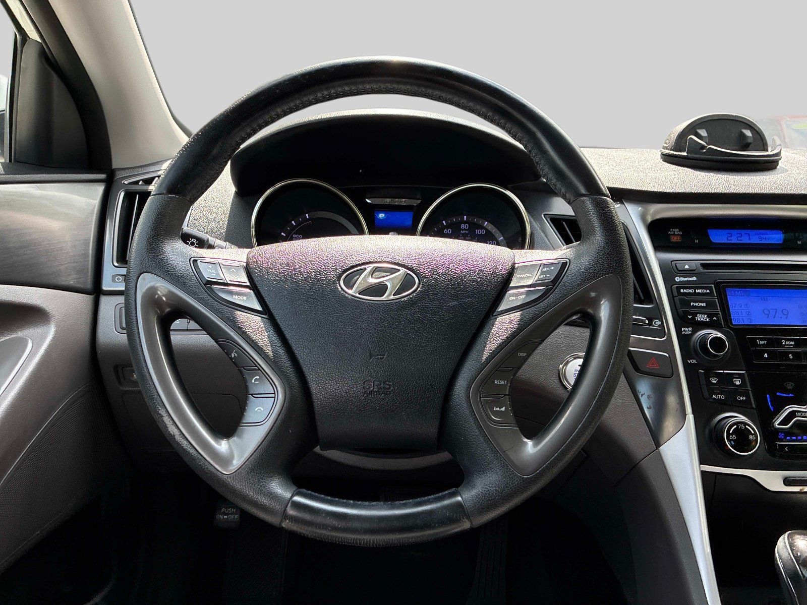 Used 2012 Hyundai Sonata Hybrid w/ Leather Pkg FWD image 16