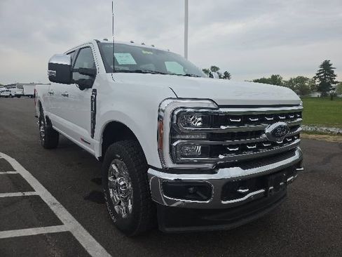 Used 2024 Ford F350 Lariat w/ Lariat Ultimate Package AWD/4WD image 1