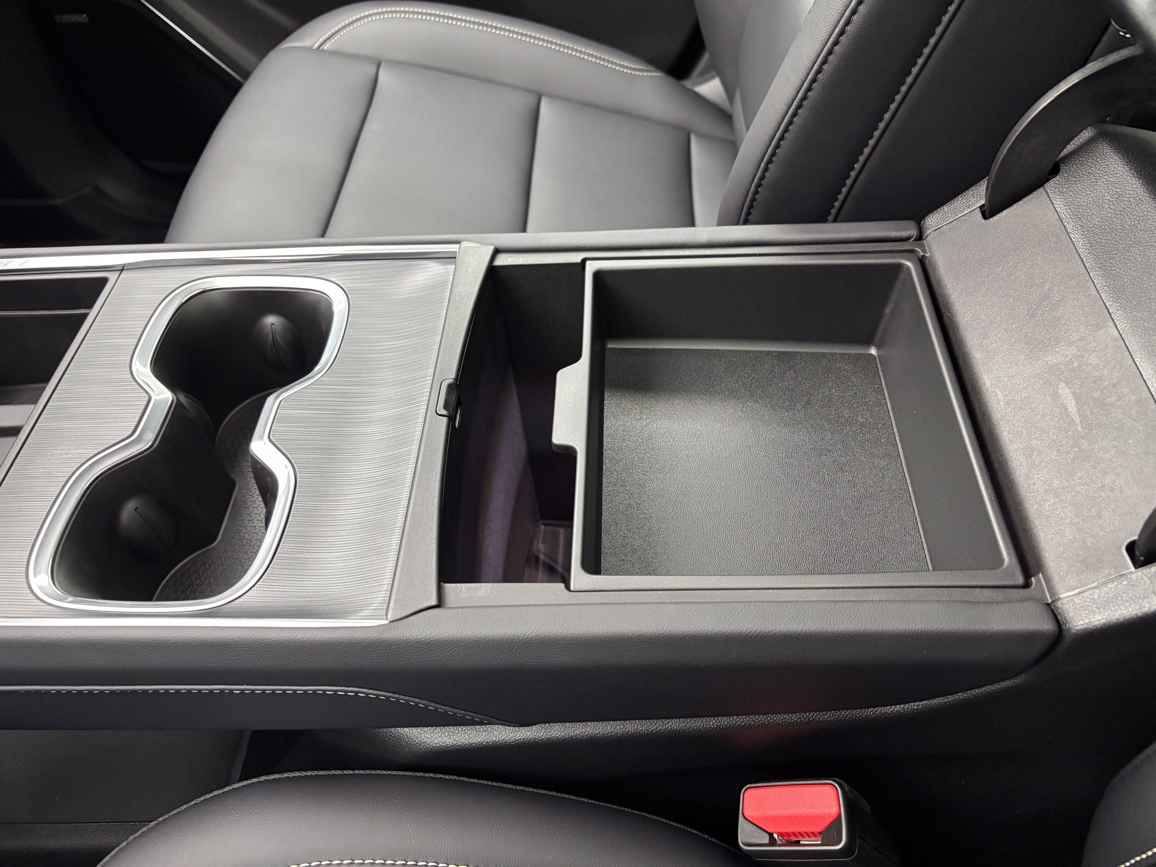 New 2027 GMC Acadia Elevation w/ Black Edition AWD/4WD image 35