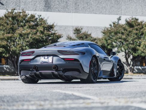 Used 2022 Maserati MC20 Coupe image 11