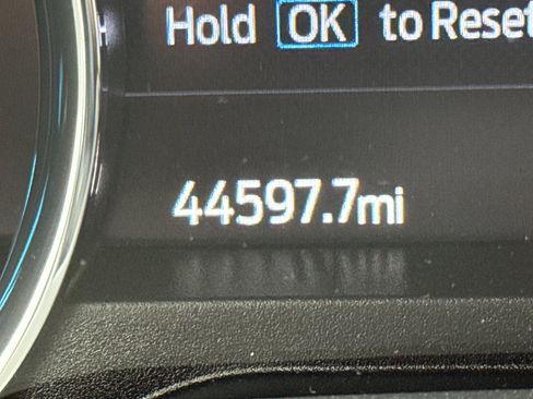 Used 2022 Ford F250 Lariat w/ Tremor Off-Road Package image 15