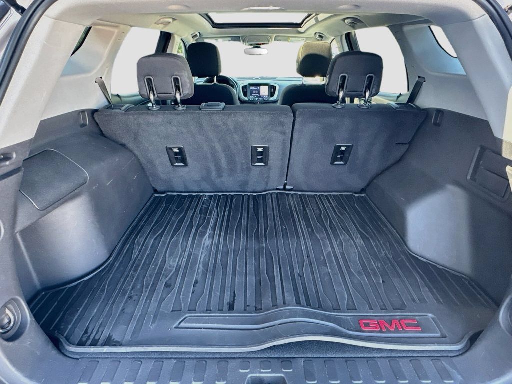 Used 2018 GMC Terrain SLE w/ Driver Convenience Package AWD/4WD image 27