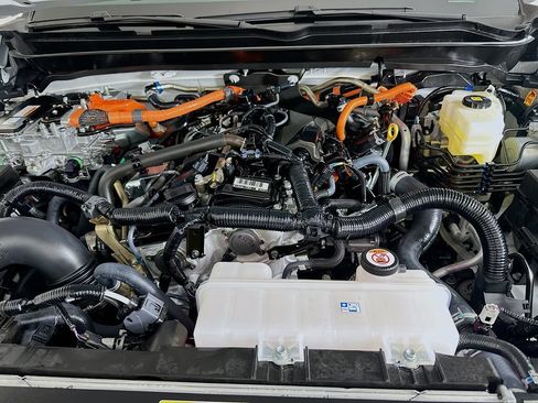 Certified 2025 Toyota Tacoma TRD Off-Road w/ TRD Off Road Upgrade Package AWD/4WD image 29