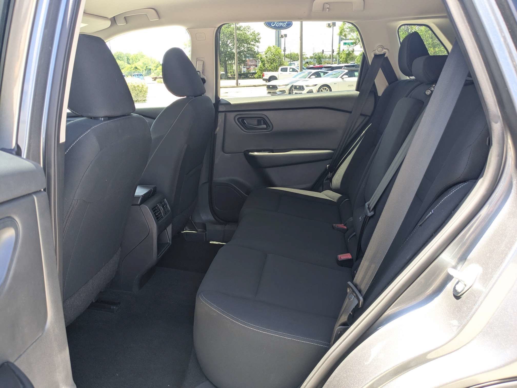 Used 2024 Nissan Rogue S AWD/4WD image 14