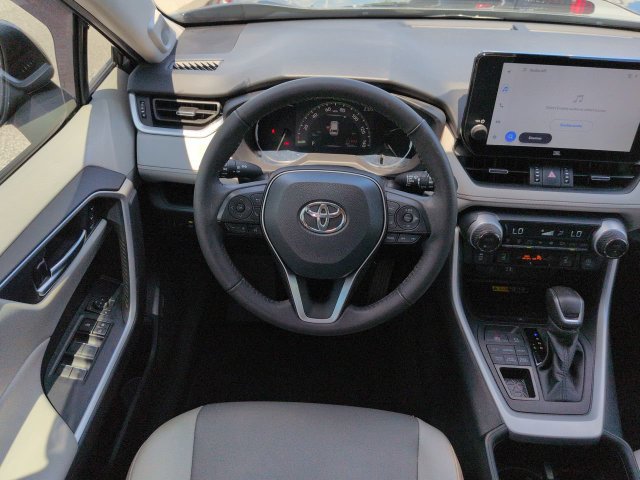 Used 2023 Toyota RAV4 XLE Premium AWD/4WD image 16