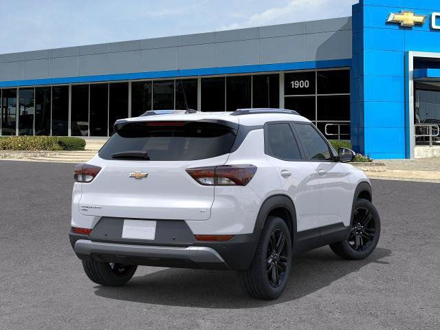 New 2026 Chevrolet TrailBlazer LT w/ Midnight Edition AWD/4WD image 4