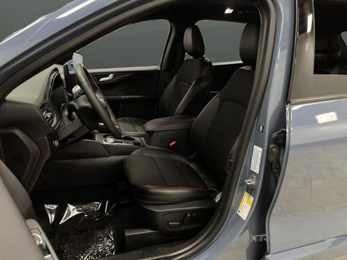 Used 2023 Ford Escape ST-Line w/ Tech Pack #1 image 4