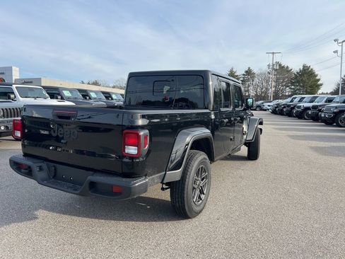New 2026 Jeep Gladiator Sport image 7