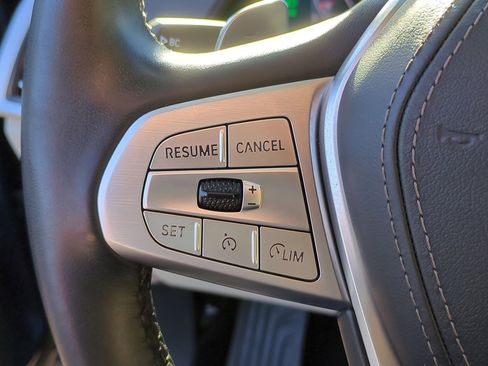 Used 2020 BMW X7 xDrive40i w/ Premium Package image 11