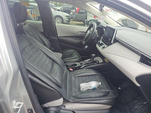Used 2020 Toyota Corolla LE FWD image 14