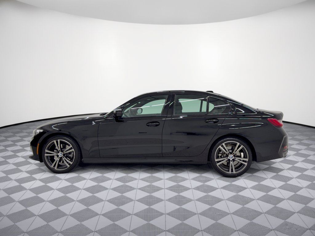Used 2023 BMW 330i Sedan w/ Parking Assistance Package RWD image 2