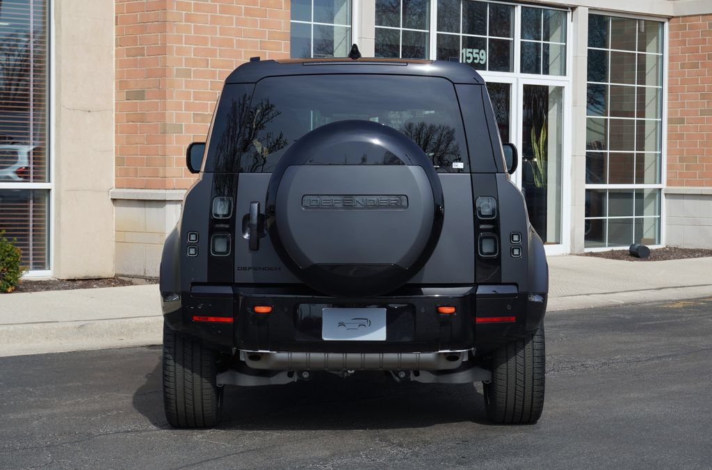 Used 2026 Land Rover Defender 110 X AWD/4WD image 5