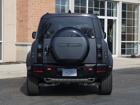 Used 2026 Land Rover Defender 110 X AWD/4WD image 5