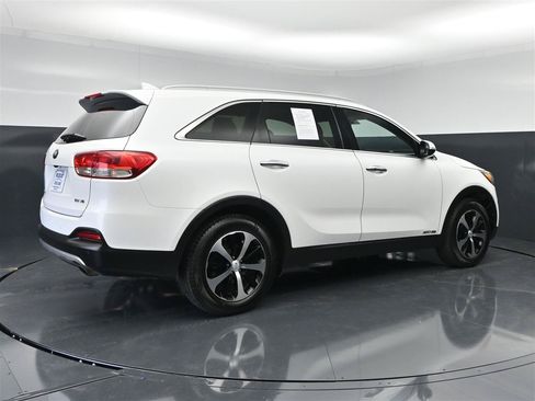 Used 2017 Kia Sorento EX AWD/4WD image 5