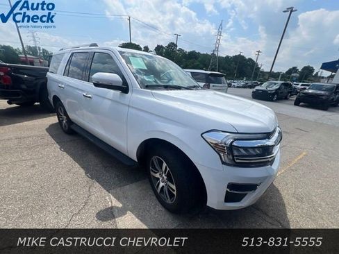 Used 2024 Ford Expedition Limited AWD/4WD image 2