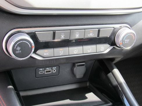 Used 2024 Nissan Altima 2.5 SR FWD image 23