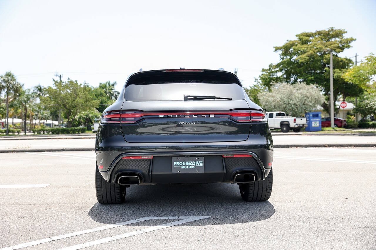 Used 2022 Porsche Macan AWD/4WD image 7