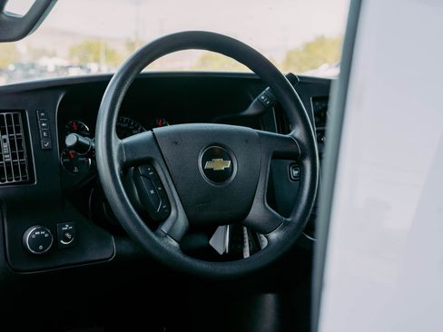 Used 2020 Chevrolet Express 2500 w/ Driver Convenience Package image 12