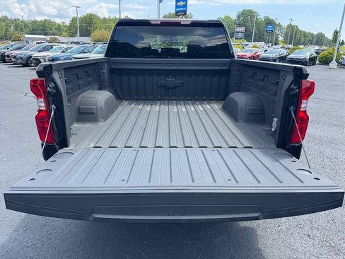 Used 2025 Chevrolet Silverado 1500 Custom Trail Boss w/ Turbomax Blackout Package AWD/4WD image 10
