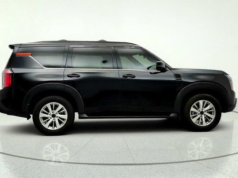 Used 2025 Nissan Armada PRO-4X AWD/4WD image 4