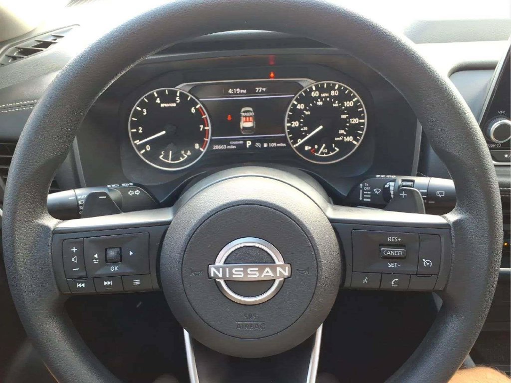 Used 2024 Nissan Rogue S FWD image 13