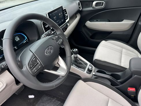 New 2026 Hyundai Venue SEL image 10
