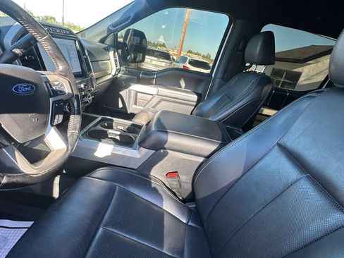 Used 2022 Ford F250 Lariat w/ Black Appearance Package AWD/4WD image 37