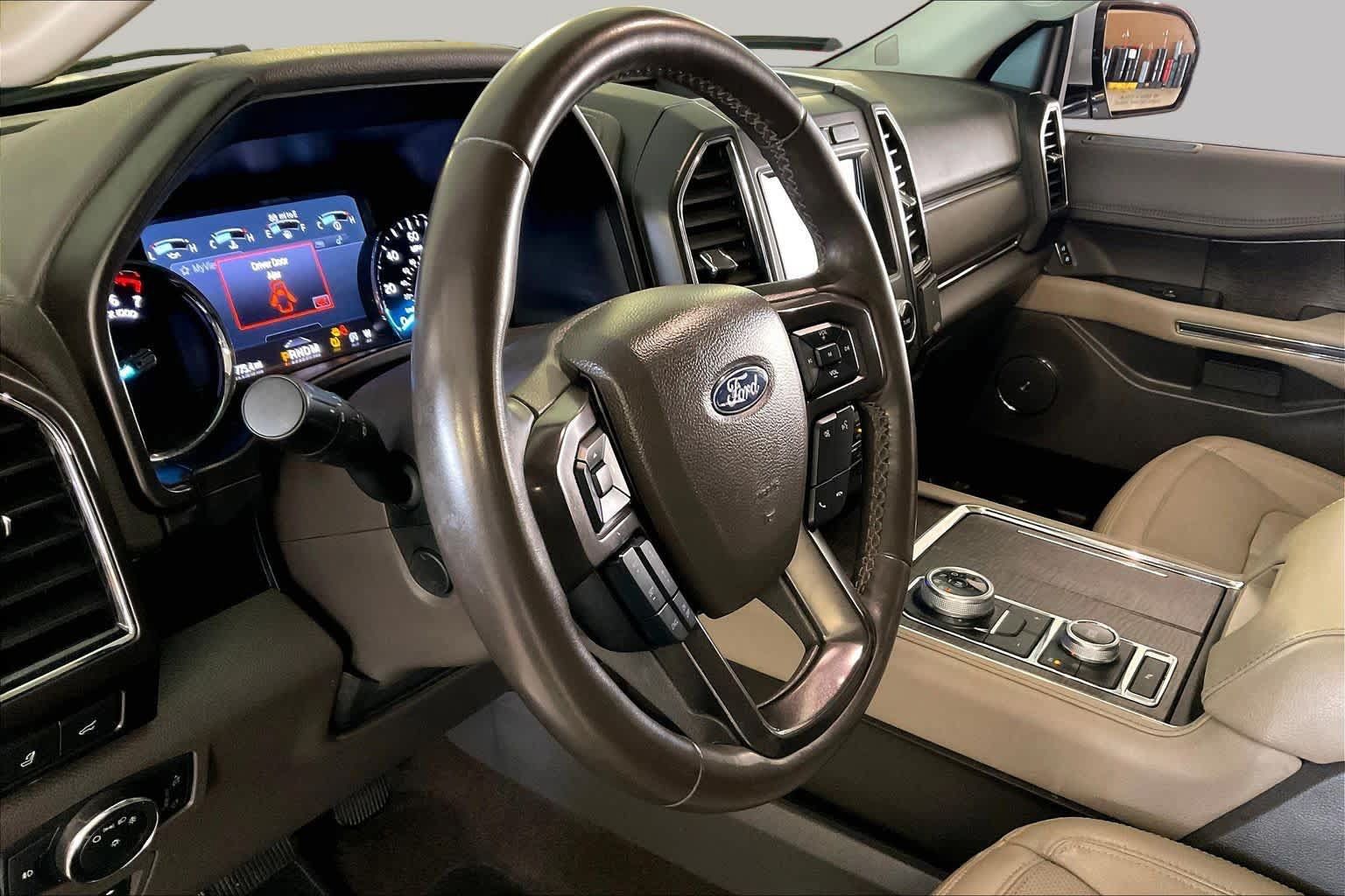 Used 2021 Ford Expedition Limited AWD/4WD image 16