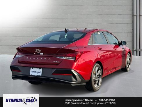 Used 2025 Hyundai Elantra Limited image 8