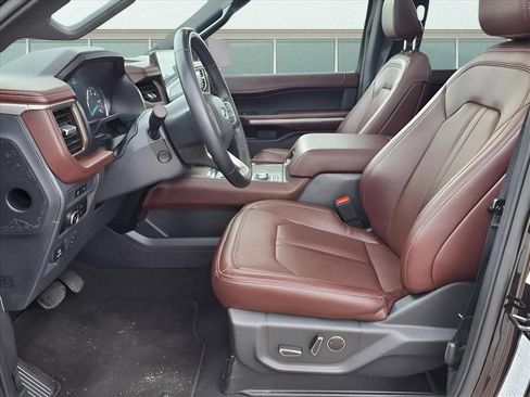 Used 2024 Ford Expedition Limited image 22
