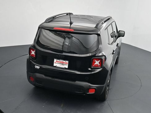 Used 2017 Jeep Renegade Altitude FWD image 28