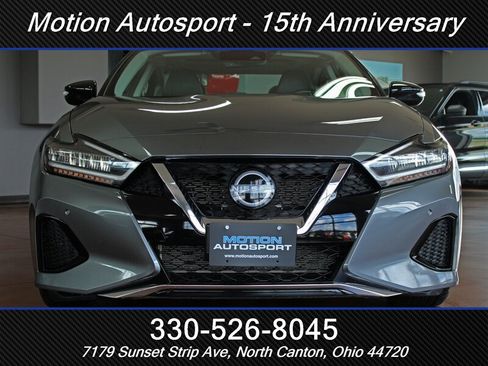 Used 2023 Nissan Maxima SL FWD image 3
