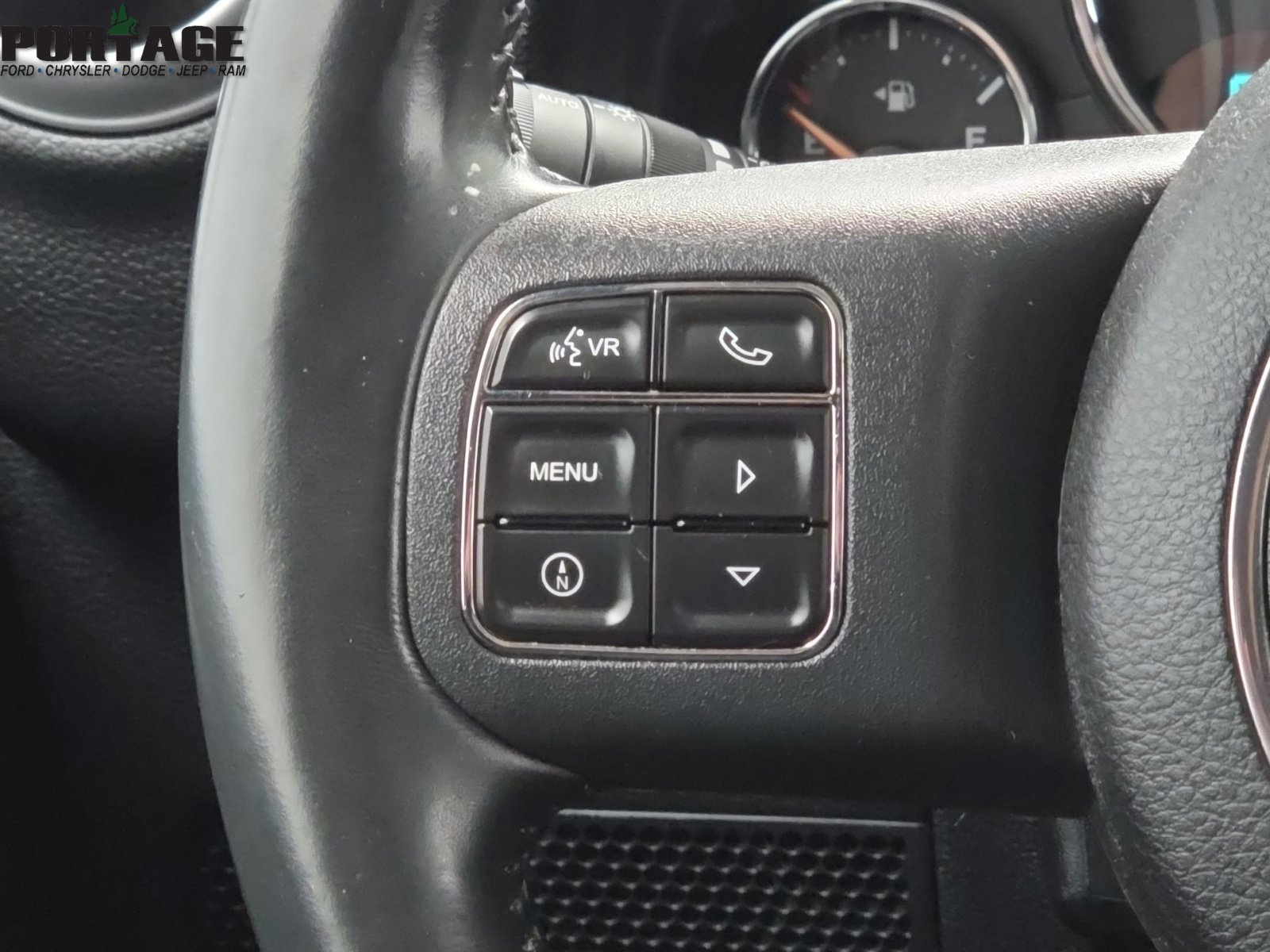 Used 2012 Jeep Wrangler Unlimited Sahara w/ Connectivity Group AWD/4WD image 16