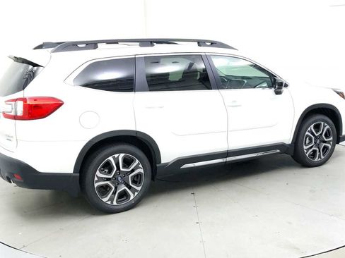 New 2025 Subaru Ascent Limited image 11